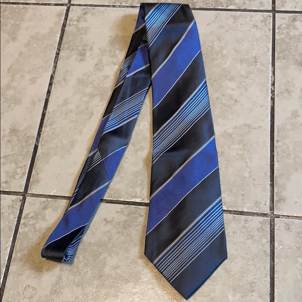 Geoffrey Beene Necktie